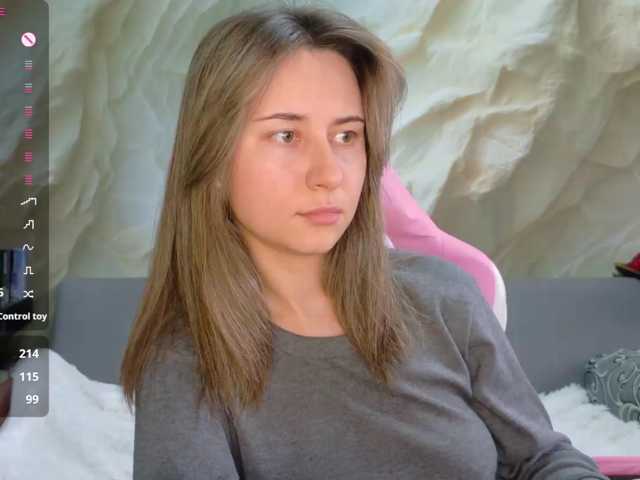 Alisa21-1 live cam on BongaCams