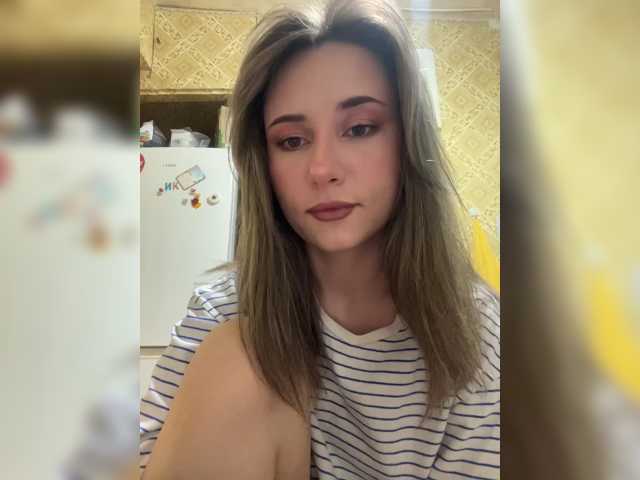 Alisa21-1 live cam on BongaCams