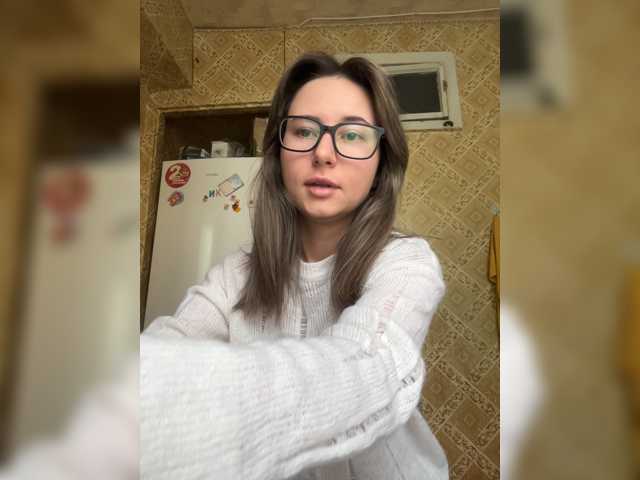 Alisa21-1 live cam on BongaCams
