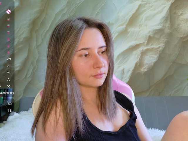 Alisa21-1 live cam on BongaCams