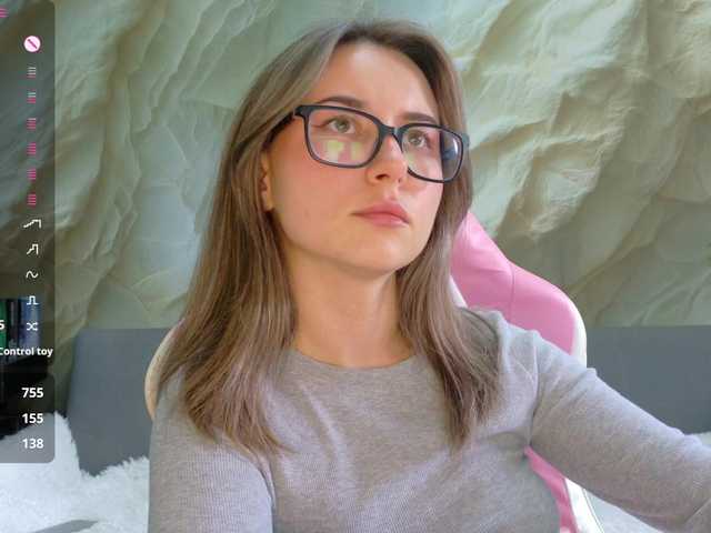 Alisa21-1 live cam on BongaCams