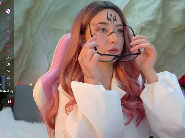 Unearthly live cam on BongaCams