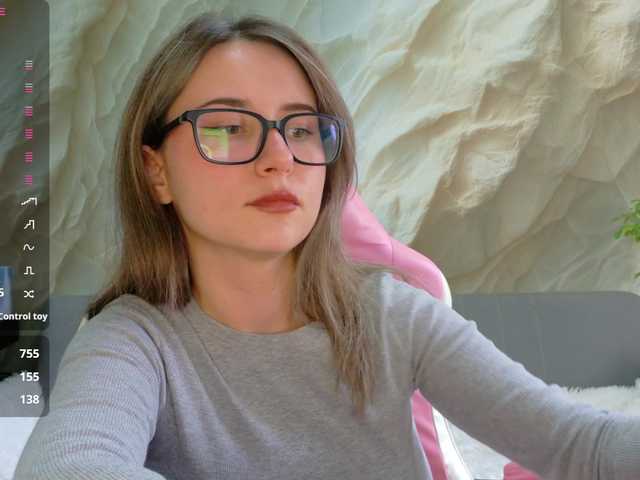 Alisa21-1 live cam on BongaCams