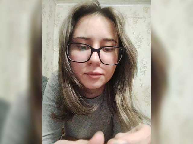 Alisa21-1 live cam on BongaCams