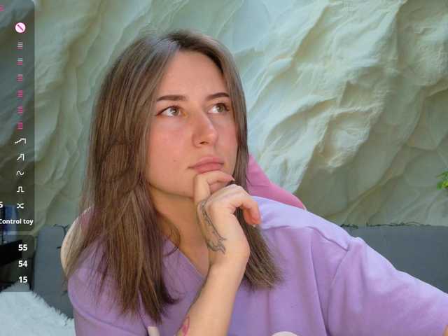 Alisa21-1 live cam on BongaCams