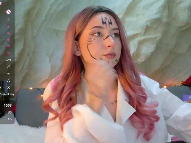 Unearthly live cam on BongaCams