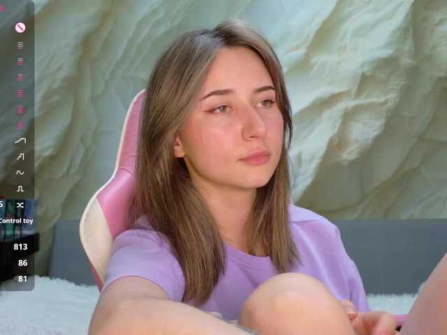 Alisa21-1 live cam on BongaCams