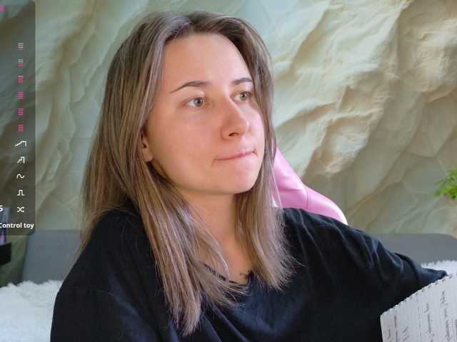 Alisa21-1 live cam on BongaCams
