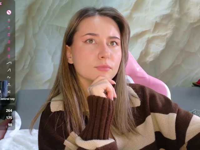 Alisa21-1 live cam on BongaCams