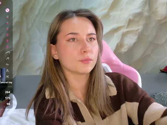Alisa21-1 live cam on BongaCams