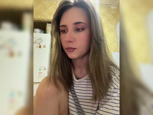 Alisa21-1 live cam on BongaCams