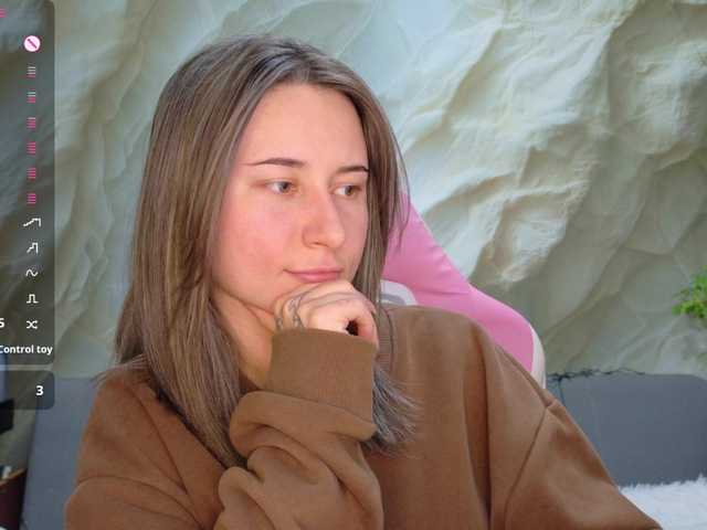 Alisa21-1 live cam on BongaCams