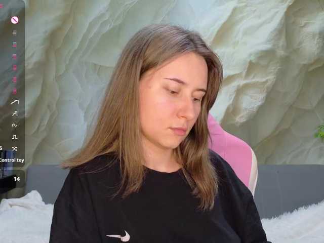 Alisa21-1 live cam on BongaCams