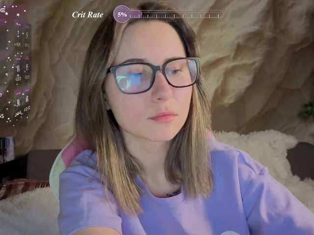 Alisa21-1 live cam on BongaCams