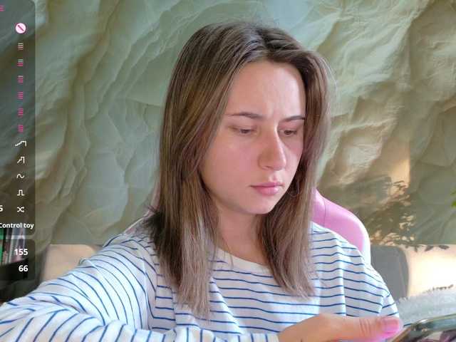 Alisa21-1 live cam on BongaCams