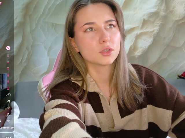 Alisa21-1 live cam on BongaCams