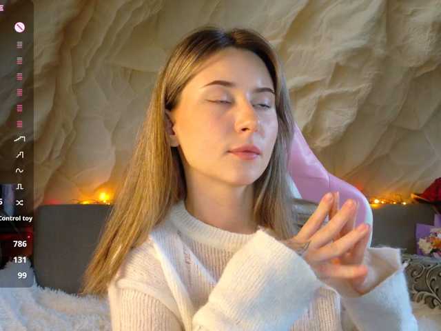 Alisa21-1 live cam on BongaCams