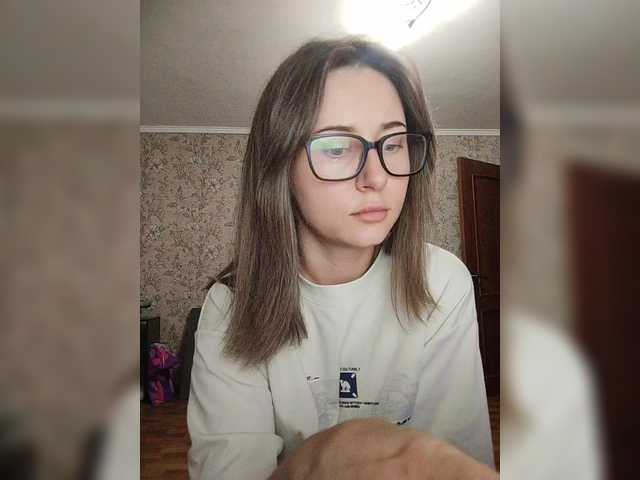 Alisa21-1 live cam on BongaCams