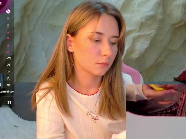 Alisa21-1 live cam on BongaCams