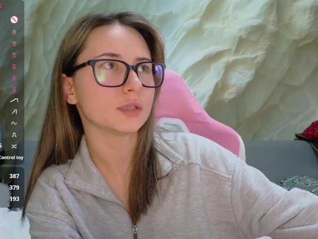 Alisa21-1, live now on BongaCams