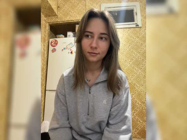 Alisa21-1 live cam on BongaCams