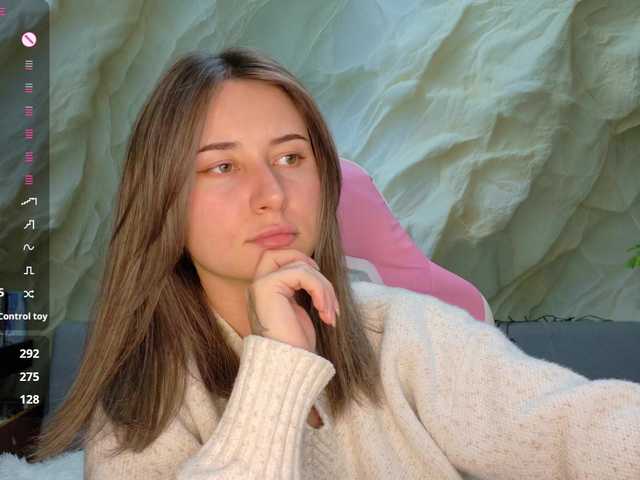 Alisa21-1 live cam on BongaCams