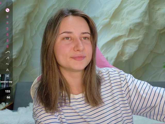 Alisa21-1 live cam on BongaCams