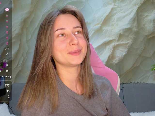 Alisa21-1 live cam on BongaCams