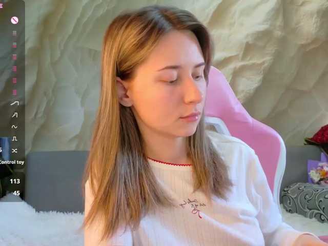 Alisa21-1 live cam on BongaCams