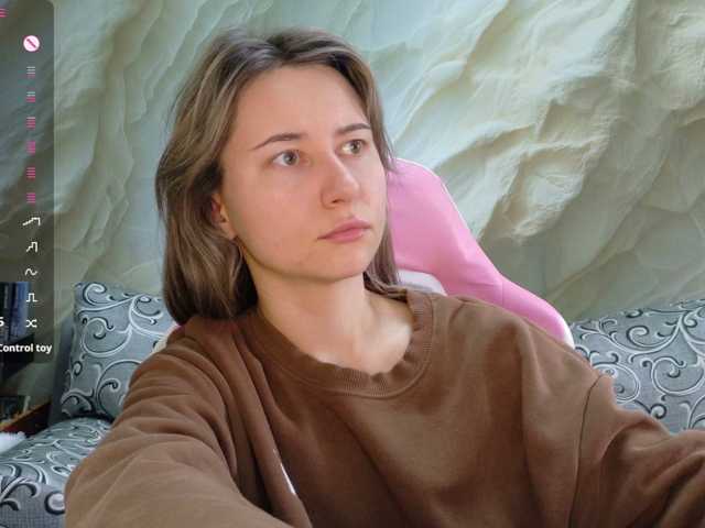 Alisa21-1 live cam on BongaCams