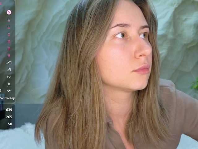 Alisa21-1 live cam on BongaCams