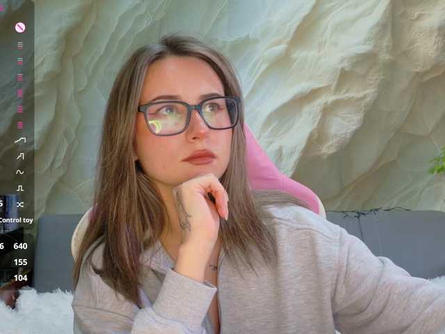 Alisa21-1 live cam on BongaCams