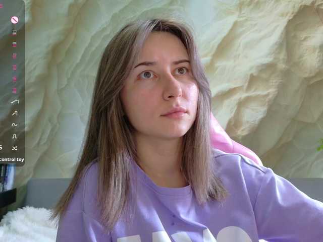 Unearthly live webcam show