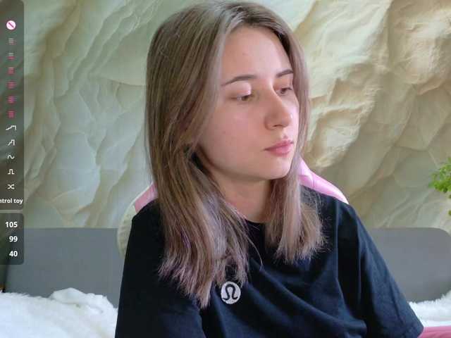 Alisa21-1 live cam on BongaCams