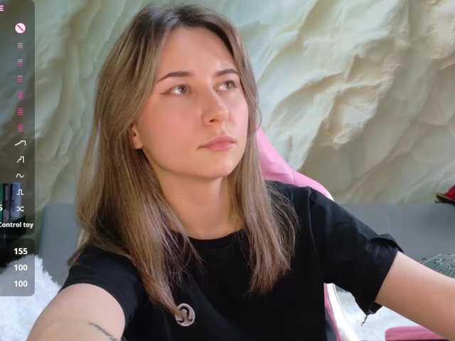 Alisa21-1 live cam on BongaCams