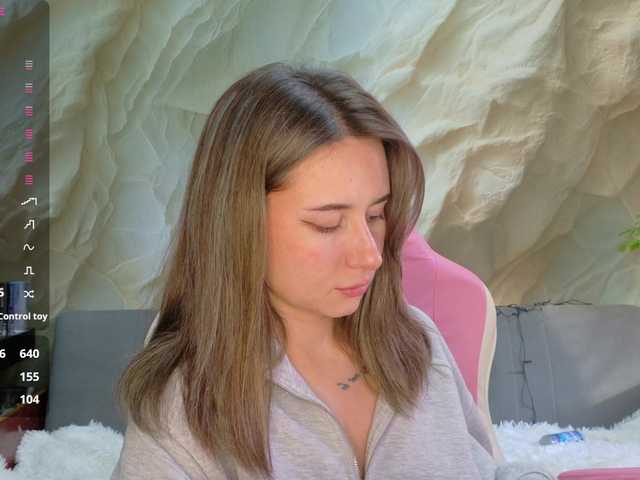 Alisa21-1 live cam on BongaCams