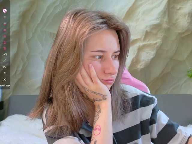 Alisa21-1 live webcam show