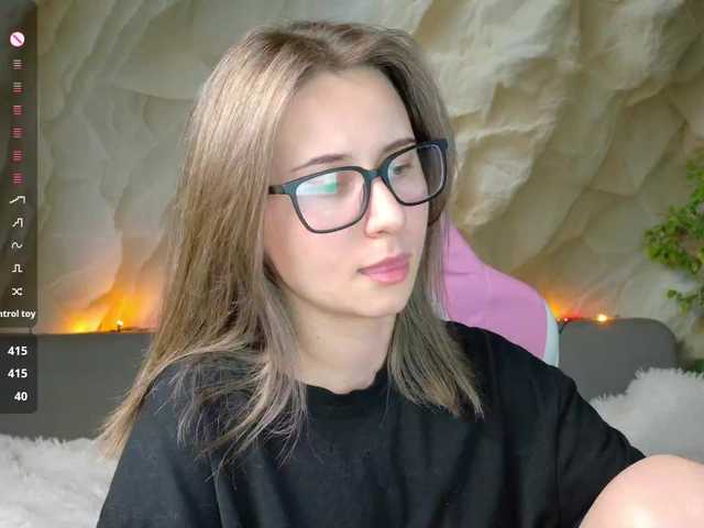 Alisa21-1 live cam on BongaCams