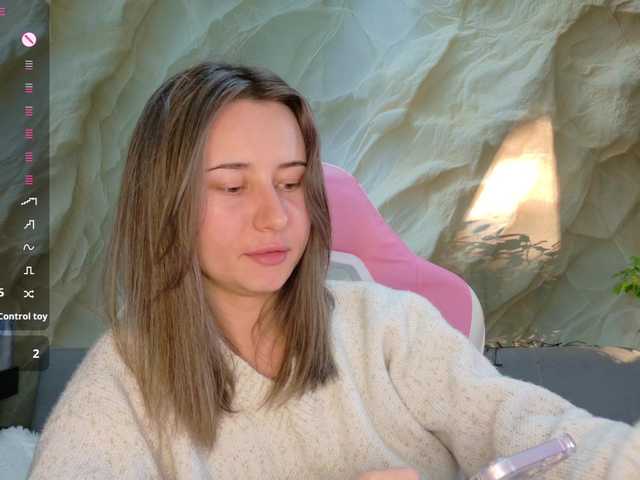 Alisa21-1 live cam on BongaCams