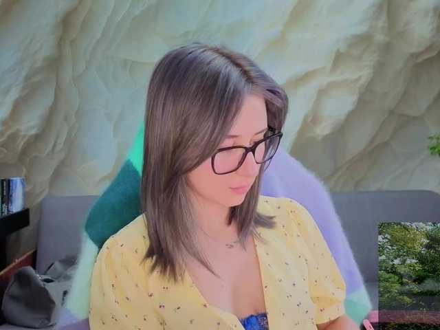 Alisa21-1 live cam on BongaCams
