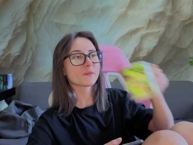 Alisa21-1 live cam on BongaCams