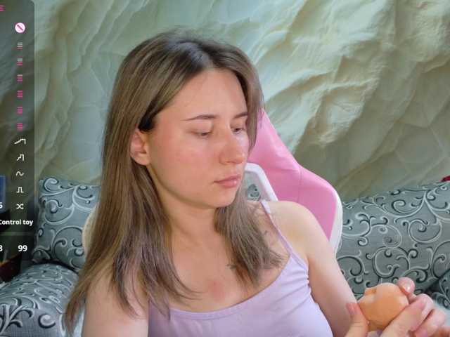 Alisa21-1 live cam on BongaCams