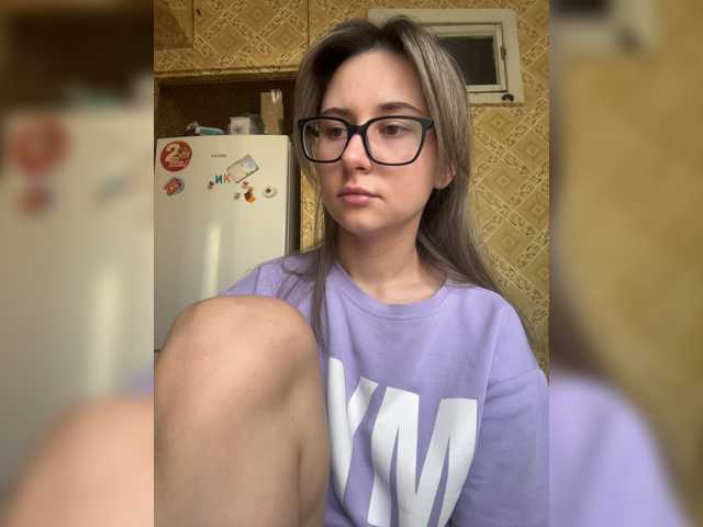 Alisa21-1, en vivo ahora en BongaCams