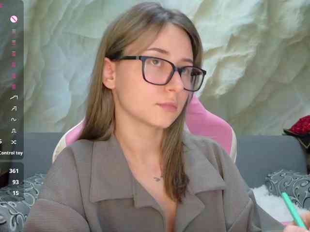 Modella: Unearthly