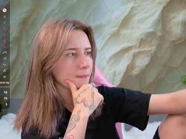 Alisa21-1 Sex Cam Show