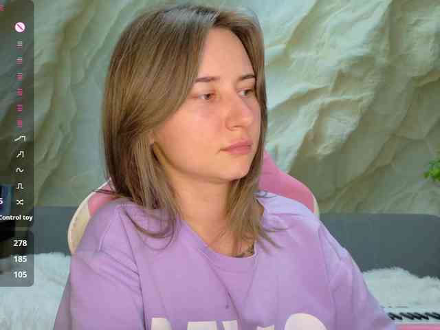Alisa21-1 Live Webcam on BongaCams