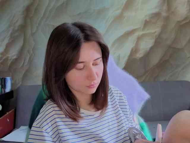 Alisa21-1 Live Webcam on BongaCams
