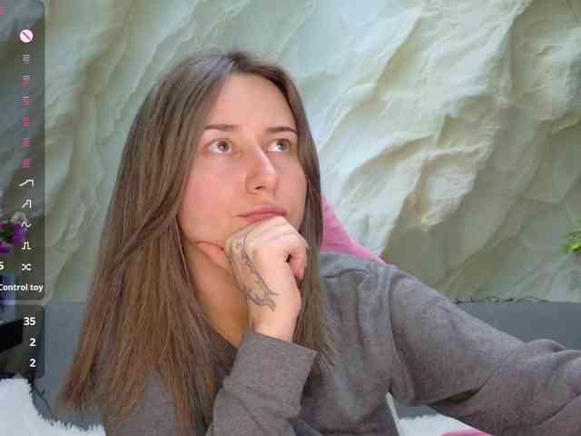 Modella: Unearthly