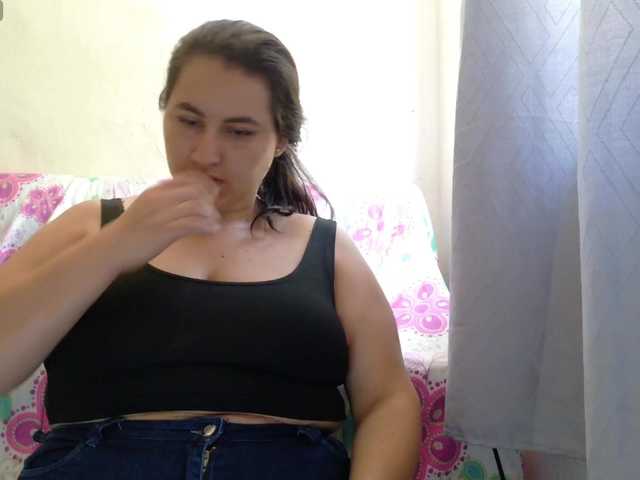 victoria121 live cam on BongaCams