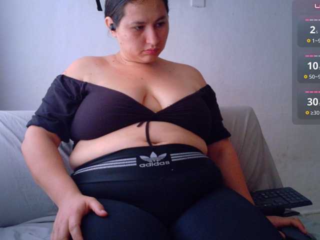 victoria121 live cam on BongaCams